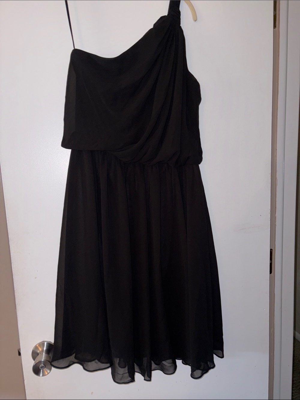 Evan Picone Black One-Shoulder Chiffon Cocktail Dress